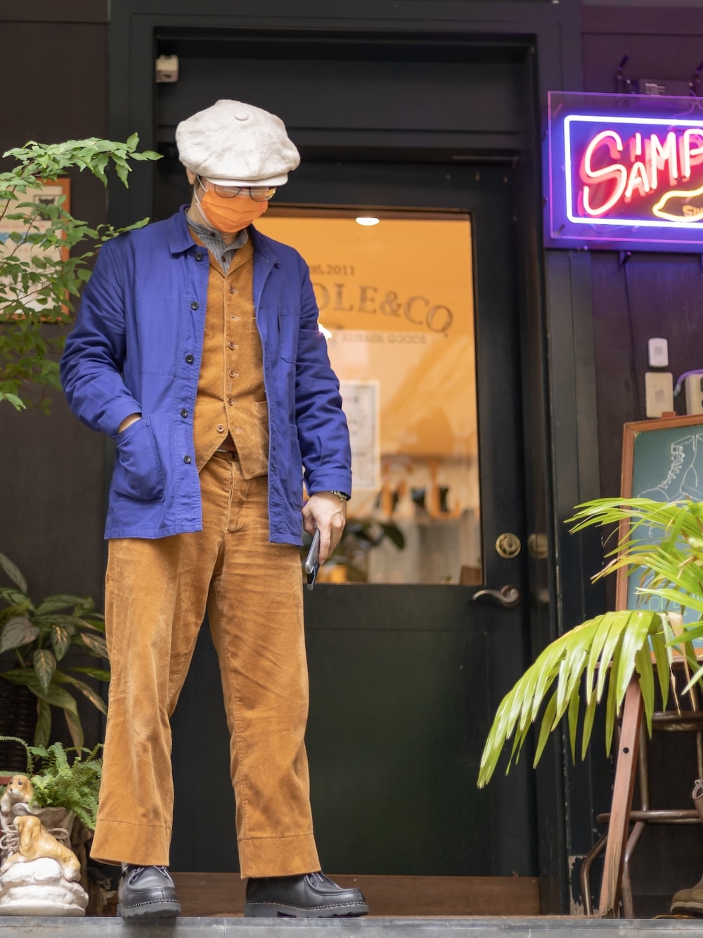 「vintage、franchworkwear、WORKWEAR、RetroStyle、workerjacket、Moleskin」｜「Cableamiのアイテム（キャスケット、ホワイト系）」を使った、木工さん（メンズ・164cm）の冬コーディネートの1枚目の写真