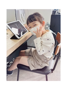 「前髪ぱっつん」｜SHeさん（キッズ・100cm）の秋コーディネート