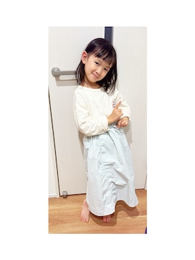 「アイテム（スカート）」を使った、SHeさん（キッズ・110cm）の秋コーディネート