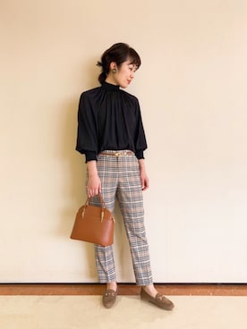 「アイテム（ローファー、グリーン系）」を使った、あんずさん（レディース・167cm）の秋コーディネート