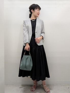 「アイテム（ノーカラージャケット、グレー系）」を使った、あんずさん（レディース・167cm）の夏コーディネート