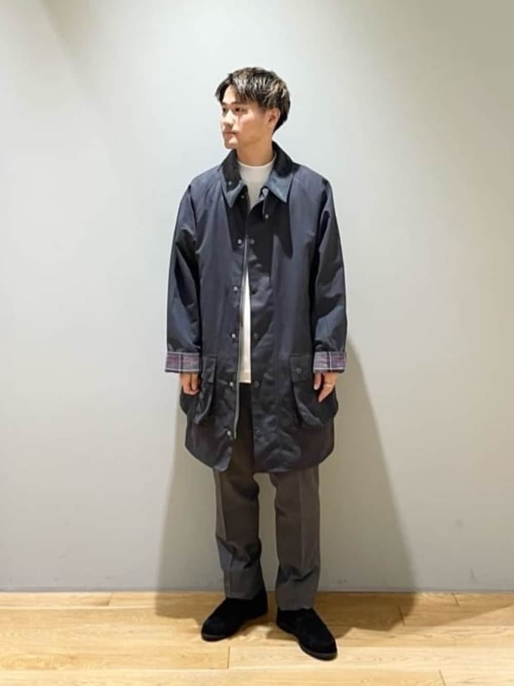 「ベーシック/トラッド、Mお悩み別 / ふともも筋肉質、Mお悩み別 / ふくらはぎ筋肉質、green label relaxing」｜「green label relaxingのGLR ハッスイ スエード フレンチ ローファー -撥水-（ローファー、ブラック系）」を使った、北村さん（メンズ・164cm）の秋コーディネートの1枚目の写真