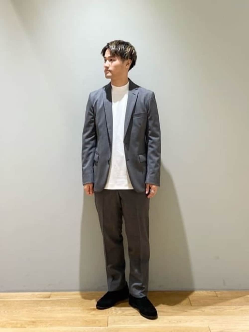 「ベーシック/トラッド、Mお悩み別 / ふともも筋肉質、Mお悩み別 / ふくらはぎ筋肉質、ジャケット、セットアップ、green label relaxing」｜「green label relaxingのGLR ハッスイ スエード フレンチ ローファー -撥水-（ローファー、ブラック系）」を使った、北村さん（メンズ・164cm）の秋コーディネートの1枚目の写真
