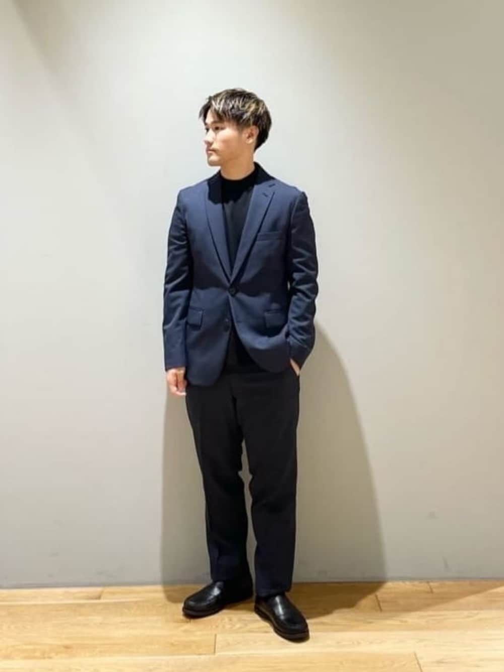 「ベーシック/トラッド、Mお悩み別 / ふともも筋肉質、Mお悩み別 / ふくらはぎ筋肉質、ジャケット、セットアップ、トレンド、リラックス、秋服、秋コーデ、green label relaxing」｜「G.H.BASSの【別注】＜G.H.BASS＞GLR DECK LOGAN ローファー（ローファー、ブラック系）」を使った、北村さん（メンズ・164cm）の秋コーディネートの1枚目の写真