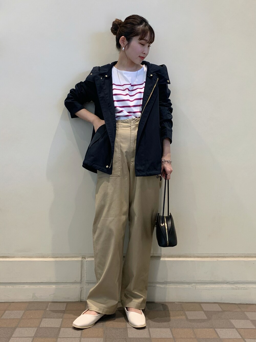 「マウンテンパーカー、カジュアル、ボーダー、ベイカーパンツ、リラックススタイル、ロペピクニック、低身長、ROPE' PICNIC(ROPE' PICNIC)、秋コーデ、おしゃれさんと繋がりたい」｜「ROPE' PICNICの【TRUE COTTON】【リンクコーデ】ボーダープルオーバー（Tシャツ/カットソー、パープル系）」を使った、まやさん（レディース・153cm）の秋コーディネートの1枚目の写真