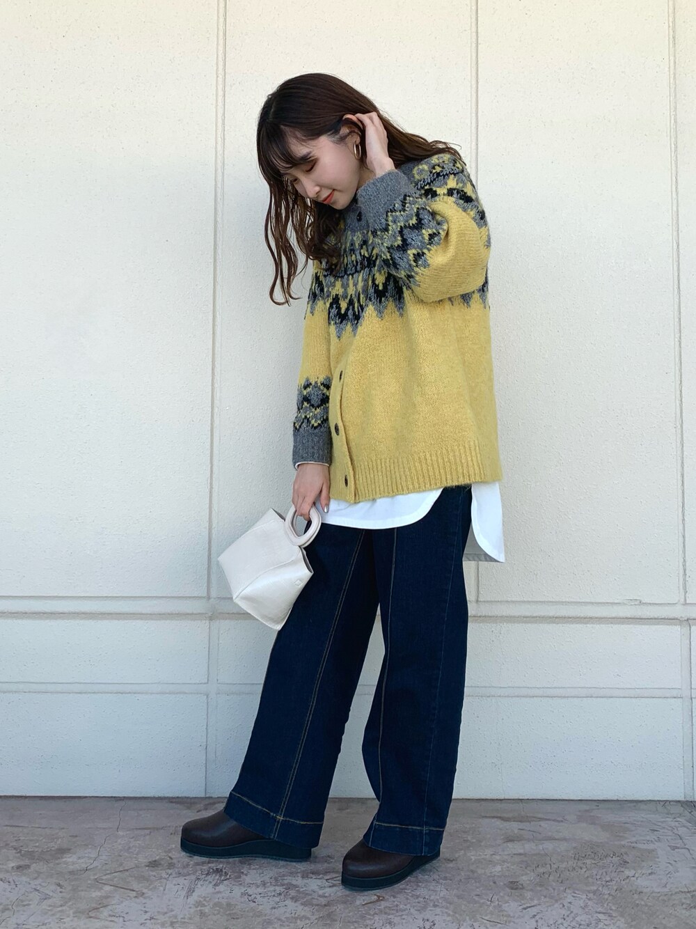 「カーディガン、ブーツ、冬コーデ、レイヤードスタイル、休日スタイル、デニムパンツ、ノルディック柄、低身長、ROPE' PICNIC(ROPE' PICNIC)、ロぺピクニック(ROPE' PICNIC)」｜「ROPE' PICNICの【2WAY】ノルディックカーディガン（カーディガン/ボレロ、イエロー系）」を使った、まやさん（レディース・153cm）の秋コーディネートの1枚目の写真