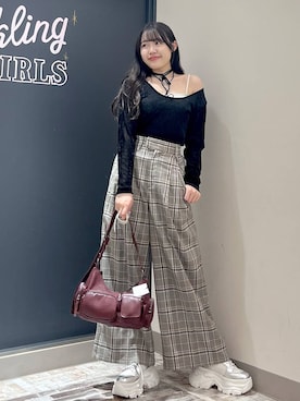 「PAGEBOY（ページボーイ）のアイテム（パンツ）」を使った、Rukaさん（レディース・160cm）の秋コーディネート