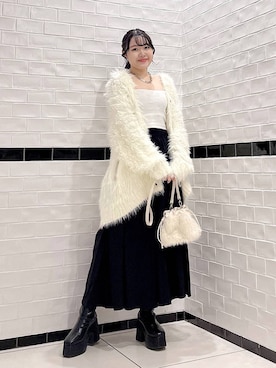 「PAGEBOY（ページボーイ）のモンスターフェザーカーディガン（カーディガン/ボレロ）」を使った、Rukaさん（レディース・160cm）の秋コーディネート