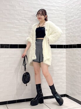 「PAGEBOY（ページボーイ）のモンスターフェザーカーディガン（カーディガン/ボレロ）」を使った、Rukaさん（レディース・160cm）の秋コーディネート