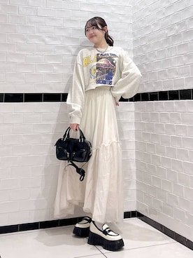 「PAGEBOY（ページボーイ）のリメイクライクショートスウェット（スウェット）」を使った、Rukaさん（レディース・160cm）の冬コーディネート