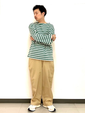「URBAN RESEARCH（アーバンリサーチ）のアイテム（チノパンツ）」を使った、原田圭史さん（メンズ・171cm）の夏コーディネート