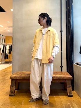 「URBAN RESEARCH（アーバンリサーチ）の『別注』LACOSTE×URBAN RESEARCH　FUNCTIONAL PIQUE OP SHIRTS（シャツ/ブラウス、イエロー系）」を使った、原田圭史さん（メンズ・171cm）の春コーディネート