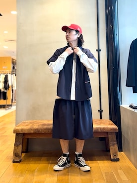 「NEW ERA（ニューエラ）の『別注』New Era×URBAN RESEARCH　940CS（キャップ、レッド系）」を使った、原田圭史さん（メンズ・171cm）の春コーディネート