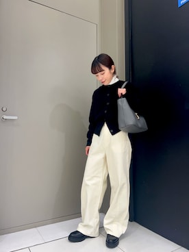「URBAN RESEARCH（アーバンリサーチ）のアイテム（カーディガン/ボレロ）」を使った、ayaneさん（レディース・159cm）の秋コーディネート