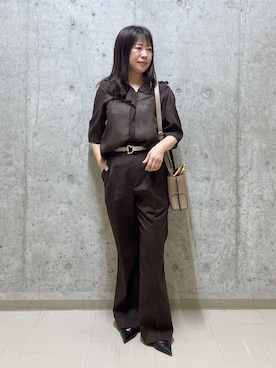 「ROPE'（ロペ）のポインテッドVカットパンプス（パンプス、ブラック系）」を使った、HARUさん（レディース・153cm）の春コーディネート