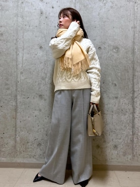 「ROPE'（ロペ）のカシミヤブレンド RPロゴリバーストール（ストール/ショール）」を使った、HARUさん（レディース・153cm）の冬コーディネート