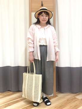 「ピンクシャツ」｜「アイテム（帽子）」を使った、miuさん（レディース・157cm）の春コーディネート