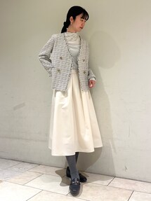 プリペラツイードVネックジャケットを使った人気ファッション