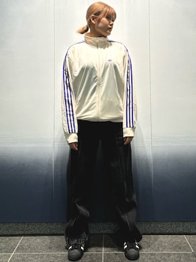 「ベッケンバウアー」｜「アイテム（ナイロンジャケット）」を使った、YRさん（レディース・168cm）の秋コーディネート