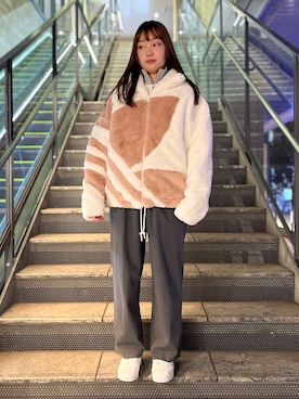 「adidas（アディダス）のアイテム（ジャケット/アウター）」を使った、KMさん（レディース・164cm）の秋コーディネート