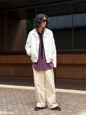 「Toironier（トワロニエ）のToironier/トワロニエ/5Pocket Denim Pants（デニムパンツ、ベージュ系）」を使った、中原大地【吾亦紅】さん（メンズ・172cm）の春コーディネート