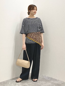 「NOLLEY’S（ノーリーズ）のフェイクスエードショルダーバッグ（ショルダーバッグ、ベージュ系）」を使った、nol murakamiさん（レディース・152cm）の夏コーディネート