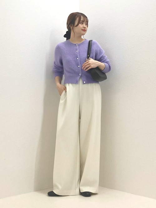 セール】カシミヤ混ヘアリーパール釦クルーネックカーディガン