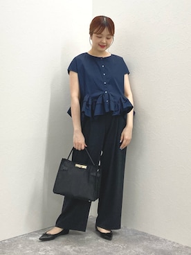 「NOLLEY’S（ノーリーズ）のHINERIナイロンスクエアバッグM（トートバッグ、ブラック系）」を使った、nol murakamiさん（レディース・152cm）の春コーディネート