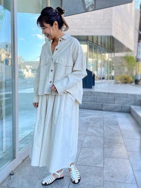 「YVON（イヴォン）のアイテム」を使った、しおりさん（レディース・164cm）の春コーディネート