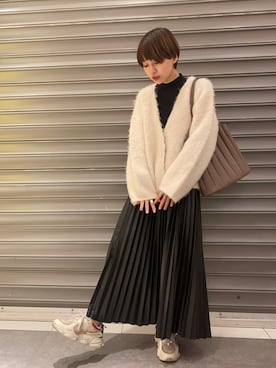 「earth music&ecology（アースミュージックアンドエコロジー）のアイテム（トートバッグ）」を使った、のっちさん（レディース・161cm）の秋コーディネート