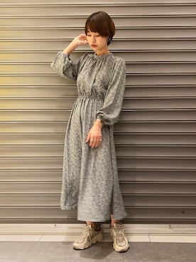 「earth music&ecology（アースミュージックアンドエコロジー）のアイテム（ワンピース）」を使った、のっちさん（レディース・161cm）の秋コーディネート