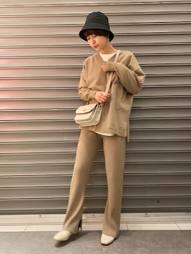 「earth music&ecology（アースミュージックアンドエコロジー）のアイテム（ニット/セーター）」を使った、のっちさん（レディース・161cm）の冬コーディネート