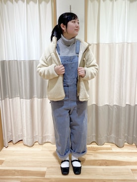 「Samansa Mos2 blue」｜「アイテム（サロペット/オーバーオール）」を使った、𝕪 𝕦 𝕚さん（レディース・161cm）の秋コーディネート