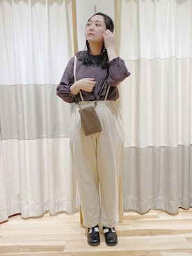 「襟付きトップス」｜「アイテム（その他シューズ）」を使った、𝕪 𝕦 𝕚さん（レディース・161cm）の秋コーディネート