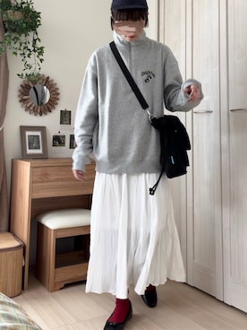 「アイテム（スウェット）」を使った、𝚍𝚊𝚛𝚊.さん（レディース・164cm・20代）の春コーディネート