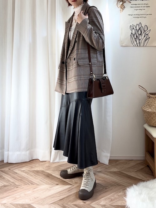 𝚍𝚊𝚛𝚊.さんのコーディネート