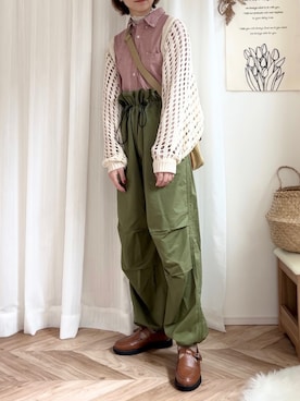 「カーキパンツ」｜𝚍𝚊𝚛𝚊.さん（レディース・163cm・20代）の春コーディネート