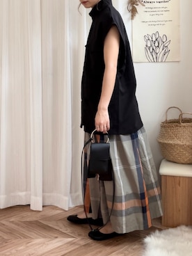 「SUGAR BISKET（シュガービスケット）のアイテム（スカート）」を使った、𝚍𝚊𝚛𝚊.さん（レディース・163cm）の秋コーディネート