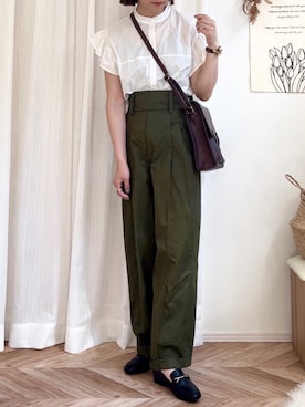 「アイテム（チノパンツ）」を使った、𝚍𝚊𝚛𝚊.さん（レディース・163cm）の夏コーディネート