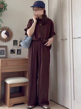 「OMNES（オムネス）のアイテム（パンツ）」を使った、𝚍𝚊𝚛𝚊.さん（レディース・164cm）の夏コーディネート