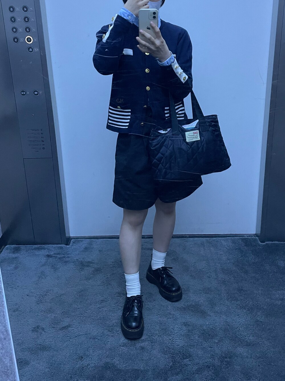 「はじめましてコーデ、春コーデ、ラクチンコーデ、お洒落さんとつながりたい、ootd、休日コーデ」｜「Dr. MartensのAIRWAIR ドクターマーチン 1461 BEX 3EYE SHOE BLACK（ブーツ、ブラック系）」を使った、yyyさん（レディース・155cm）の春コーディネートの1枚目の写真