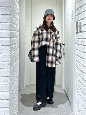 「FREE'S MART（フリーズマート）のアイテム（スラックス）」を使った、rikoさん（レディース・157cm）の冬コーディネート