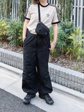 まりんさんの「Loose military nylon pants/ルーズミリタリーナイロンパンツ」を使ったコーディネート