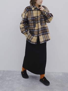 「アイテム（サンダル）」を使った、まりんさん（レディース・156cm）の秋コーディネート