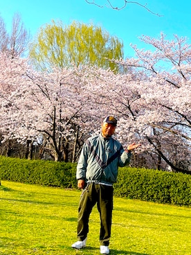 「SACRA（サクラ）のアイテム（その他、ピンク系）」を使った、Shigeさん（メンズ・176cm）の春コーディネート