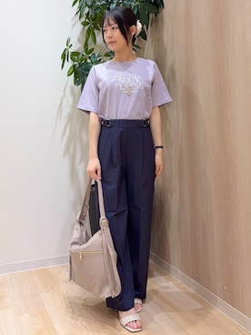 「grove（グローブ）の【吸水速乾・UVカット・接触冷感・マシンウォッシャブル】ベーシックMIXロゴプリントT（Tシャツ/カットソー、パープル系）」を使った、Ayaneさん（レディース・156cm）の夏コーディネート