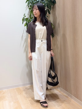 「grove（グローブ）の【透けにくい】ダブルフロントタンク（Tシャツ/カットソー、ホワイト系）」を使った、Ayaneさん（レディース・156cm）の夏コーディネート