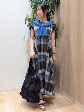 「grove（グローブ）の高評価！【接触冷感／UVカットetc】ベーシックショートカーディガン（カーディガン/ボレロ、ブルー系）」を使った、Ayaneさん（レディース・156cm）の夏コーディネート
