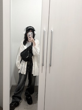 「MUSINSA（ムシンサ）のアイテム（デニムパンツ、ブラック系）」を使った、Uさん（レディース・146cm）の春コーディネート