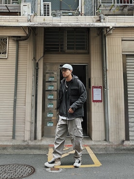 「アイテム（ダウンベスト）」を使った、AshWangさん（メンズ・176cm）の冬コーディネート